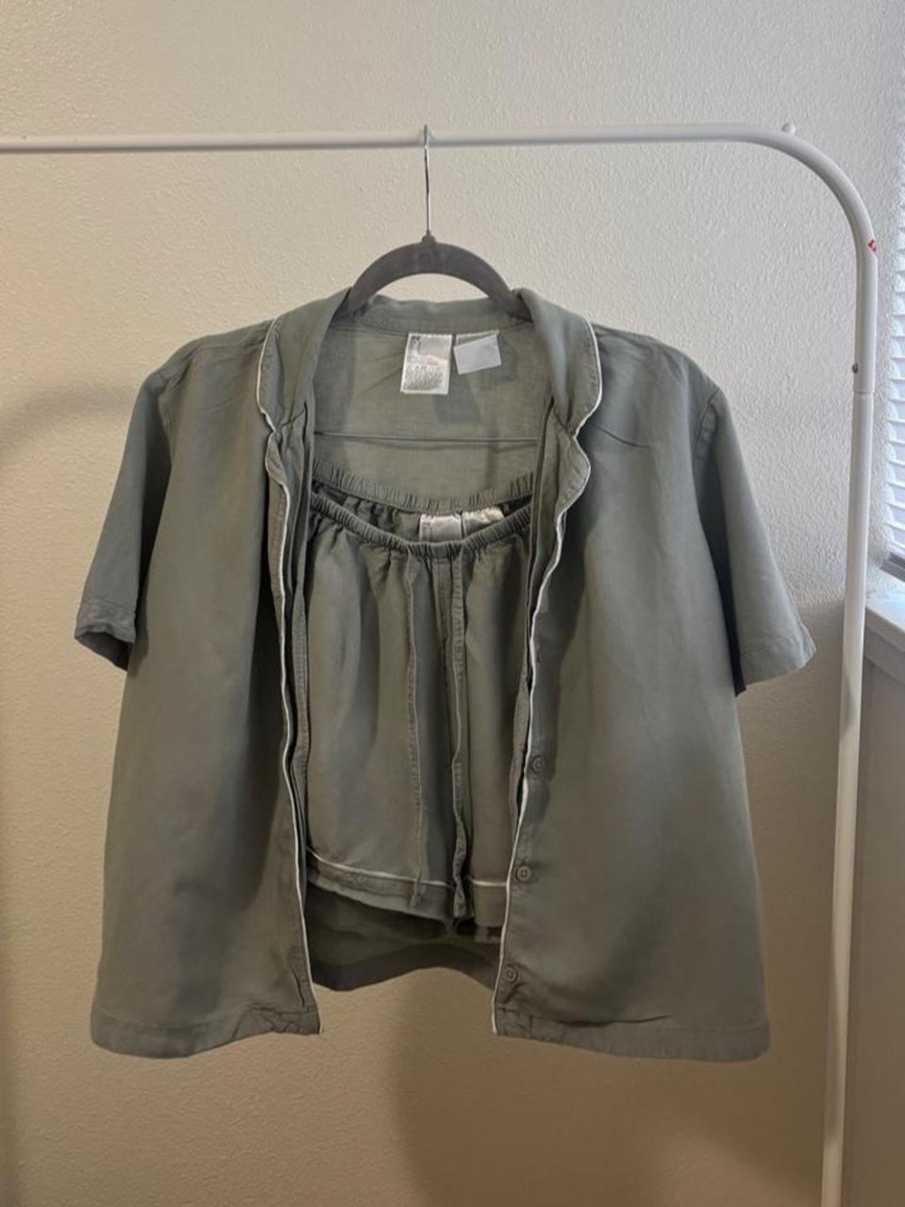 H&M Short-Sleeve Button-Front Jacket in Olive